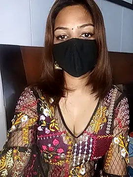 Snapshot of Hot_malika19 chatting on November 5, 2025, 4:04 am Hot malika19 online show from November 5, 2025, 4:04 am