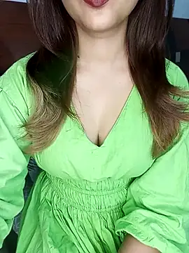 Snapshot of Hot_malika19 chatting on December 16, 2025, 11:47 am Hot malika19 online show from December 16, 2025, 11:47 am