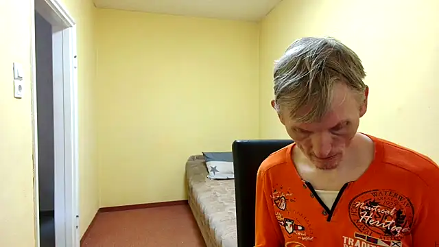 k74robert online show from April 11, 2026, 2:54 pm