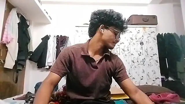 Snapshot of Rahulisagoodguy chatting on November 21, 2025, 6:29 pm Rahulisagoodguy online show from November 21, 2025, 6:29 pm