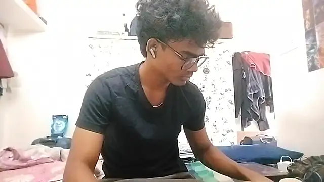 Snapshot of Rahulisagoodguy chatting on November 5, 2025, 6:27 am Rahulisagoodguy online show from November 5, 2025, 6:27 am