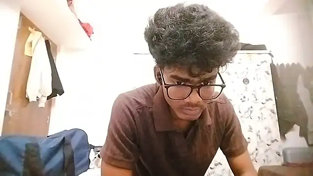 Snapshot of Rahulisagoodguy chatting on September 18, 2025, 2:20 pm Rahulisagoodguy online show from September 18, 2025, 2:20 pm