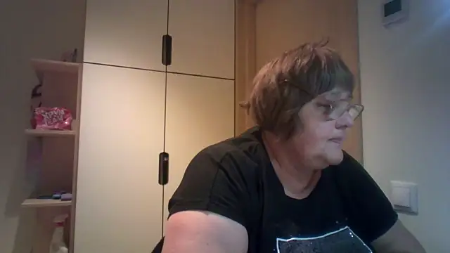 Snapshot of rewa666 chatting on September 17, 2025, 6:04 am rewa666 online show from September 17, 2025, 6:04 am