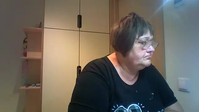 Snapshot of rewa666 chatting on September 25, 2025, 5:13 am rewa666 online show from September 25, 2025, 5:13 am