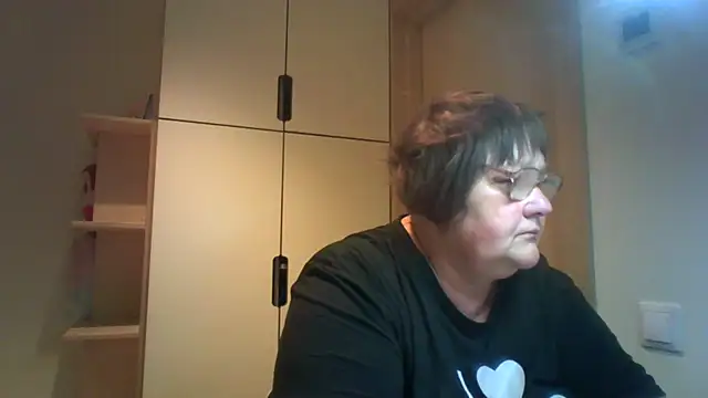 Snapshot of rewa666 chatting on October 6, 2025, 4:46 am rewa666 online show from October 6, 2025, 4:46 am
