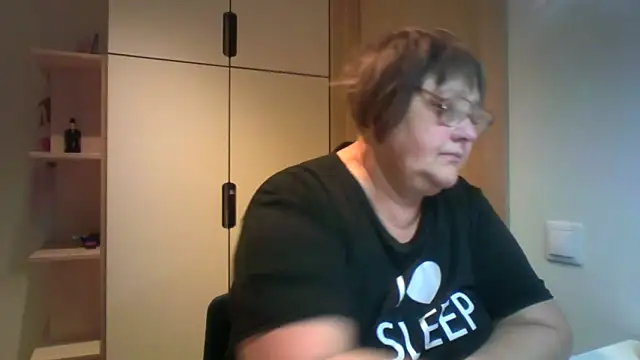Snapshot of rewa666 chatting on October 1, 2025, 4:39 am rewa666 online show from October 1, 2025, 4:39 am