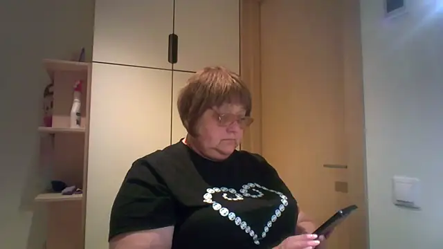 Snapshot of rewa666 chatting on September 8, 2025, 4:17 pm rewa666 online show from September 8, 2025, 4:17 pm