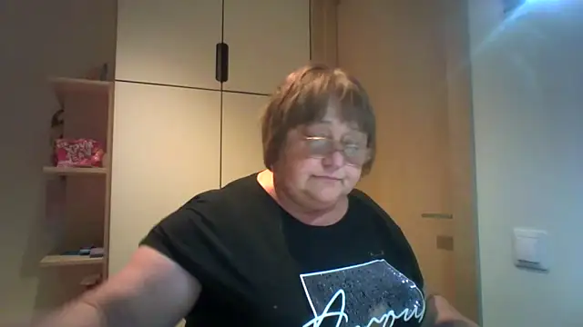 Snapshot of rewa666 chatting on September 16, 2025, 5:47 pm rewa666 online show from September 16, 2025, 5:47 pm