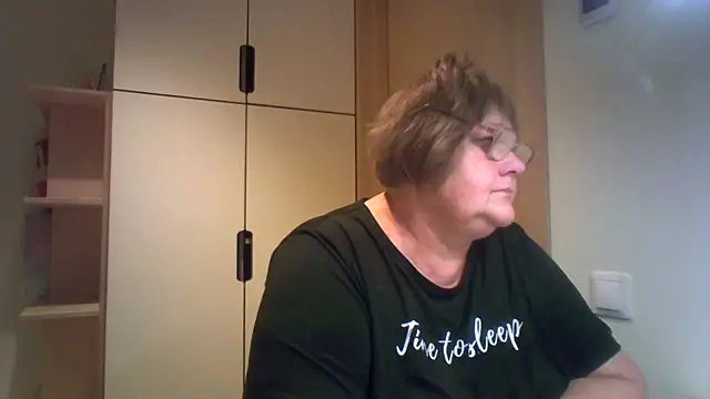 Snapshot of rewa666 chatting on October 18, 2025, 4:47 am rewa666 online show from October 18, 2025, 4:47 am