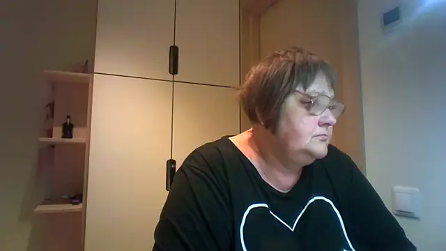 Snapshot of rewa666 chatting on September 30, 2025, 3:56 am rewa666 online show from September 30, 2025, 3:56 am