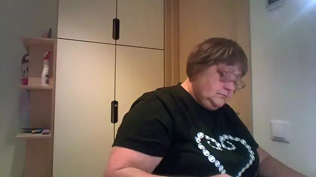 Snapshot of rewa666 chatting on September 10, 2025, 5:06 am rewa666 online show from September 10, 2025, 5:06 am