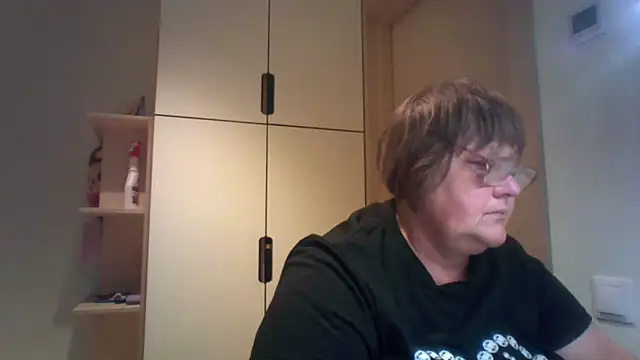Snapshot of rewa666 chatting on September 11, 2025, 4:18 pm rewa666 online show from September 11, 2025, 4:18 pm
