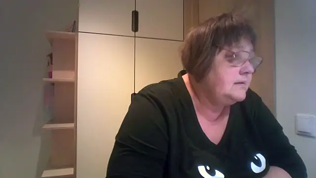 Snapshot of rewa666 chatting on October 13, 2025, 5:42 am rewa666 online show from October 13, 2025, 5:42 am