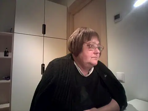 Snapshot of rewa666 chatting on September 28, 2025, 5:42 pm rewa666 online show from September 28, 2025, 5:42 pm