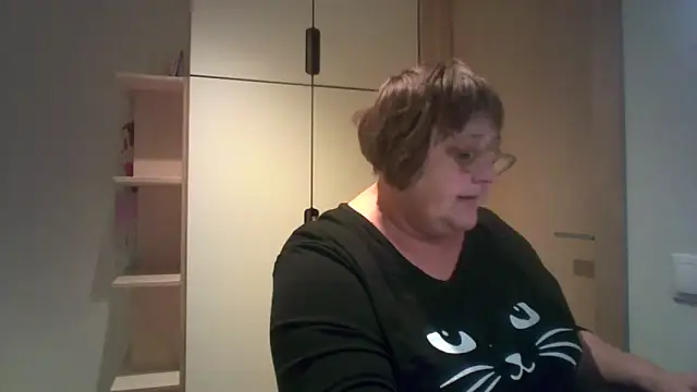 Snapshot of rewa666 chatting on October 11, 2025, 4:41 pm rewa666 online show from October 11, 2025, 4:41 pm