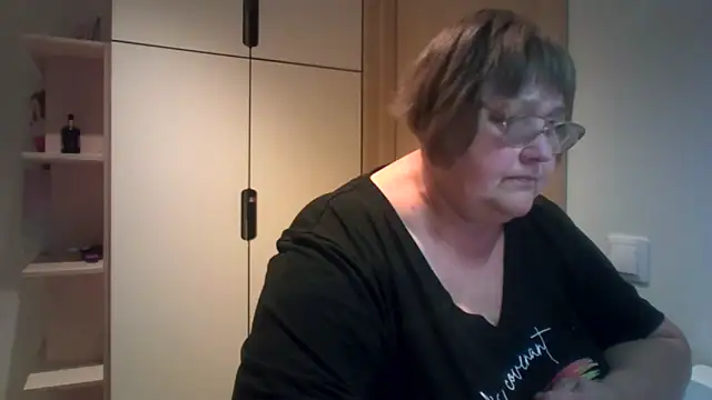 Snapshot of rewa666 chatting on September 30, 2025, 4:35 pm rewa666 online show from September 30, 2025, 4:35 pm