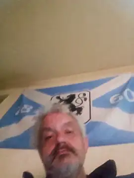 Snapshot of Fonse1860 chatting on October 4, 2025, 7:54 am Fonse1860 online show from October 4, 2025, 7:54 am