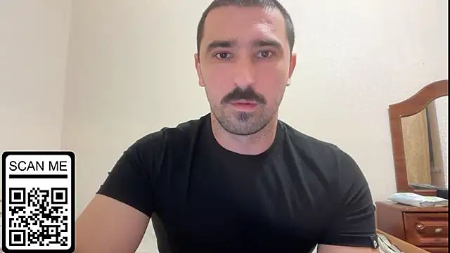 Snapshot of Hard_to_Obey chatting on September 14, 2025, 5:02 pm Hard to Obey online show from September 14, 2025, 5:02 pm