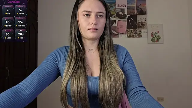 Snapshot of Veronika__Winslow_ chatting on June 6, 2026, 5:45 am Veronika Winslow online show from June 6, 2026, 5:45 am