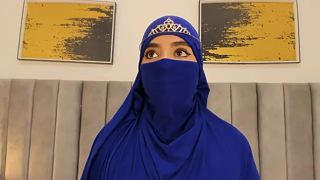 Snapshot of nayiraa_ chatting on February 10, 2026, 6:40 pm nayiraa online show from February 10, 2026, 6:40 pm