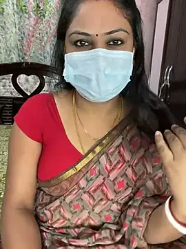 Snapshot of Latha1 chatting on April 9, 2026, 9:48 am Latha1 online show from April 9, 2026, 9:48 am