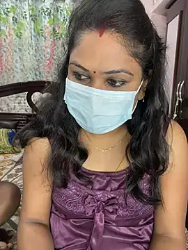 Snapshot of Latha1 chatting on April 11, 2026, 3:03 am Latha1 online show from April 11, 2026, 3:03 am
