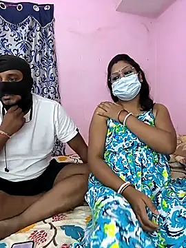 Snapshot of Latha1 chatting on October 21, 2025, 4:50 pm Latha1 online show from October 21, 2025, 4:50 pm