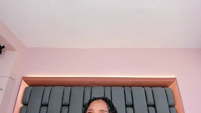 LisaMendez online show from November 14, 2025, 3:54 am