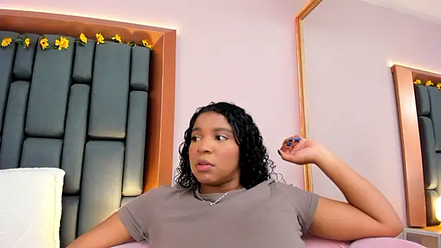 LisaMendez online show from January 15, 2026, 11:08 pm