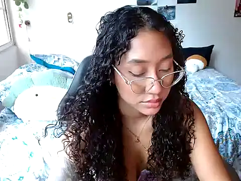 clitia xx online show from July 16, 2026, 8:39 pm