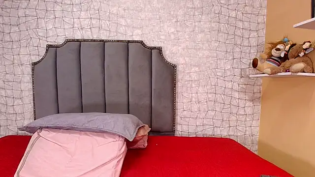 Snapshot of chloe_leroy_ chatting on September 18, 2025, 11:57 am chloe leroy online show from September 18, 2025, 11:57 am