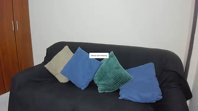 kiraGeiner online show from May 14, 2026, 1:24 am