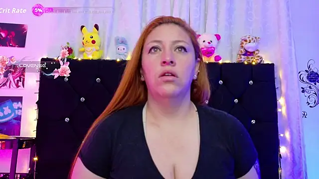 Snapshot of queen_marifer chatting on October 4, 2025, 11:01 am queen marifer online show from October 4, 2025, 11:01 am