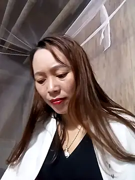 Snapshot of Bianly chatting on November 25, 2025, 1:17 am Bianly online show from November 25, 2025, 1:17 am