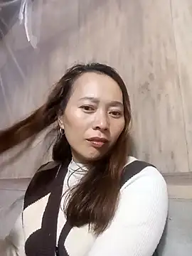 Snapshot of Bianly chatting on October 19, 2025, 3:59 pm Bianly online show from October 19, 2025, 3:59 pm