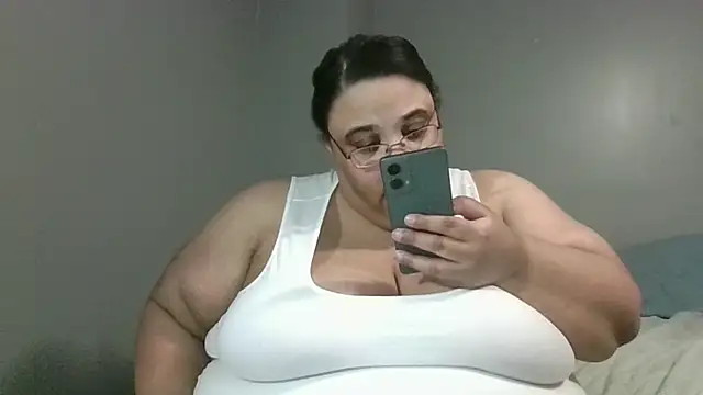 SexyBBW10790 online show from May 17, 2026, 2:11 am