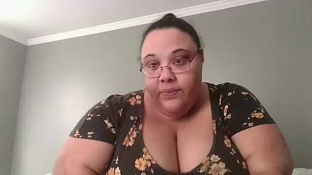 Snapshot of SexyBBW10790 chatting on February 24, 2026, 3:02 pm SexyBBW10790 online show from February 24, 2026, 3:02 pm