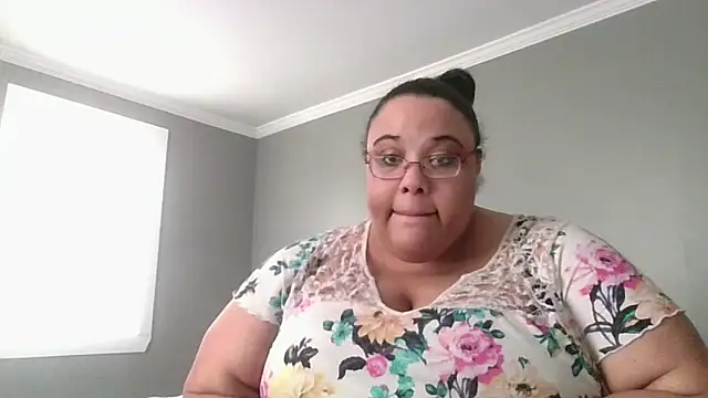 Snapshot of SexyBBW10790 chatting on February 12, 2026, 3:34 pm SexyBBW10790 online show from February 12, 2026, 3:34 pm