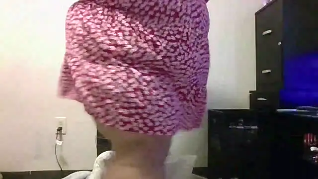 Snapshot of SexyBBW10790 chatting on November 8, 2025, 3:04 pm SexyBBW10790 online show from November 8, 2025, 3:04 pm