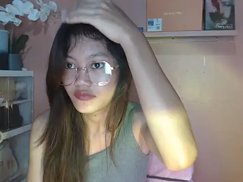 skinny gracie online show from September 27, 2025, 12:50 am