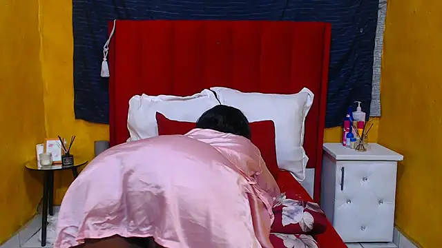 Snapshot of Candycrush2555 chatting on October 9, 2025, 7:53 am Candycrush2555 online show from October 9, 2025, 7:53 am