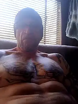 ShawnandDani7074 online show from December 16, 2025, 5:50 pm