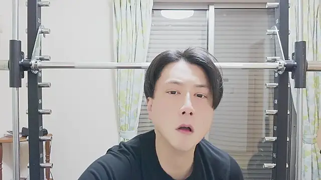 Snapshot of oyu_kun chatting on February 10, 2026, 11:59 pm oyu kun online show from February 10, 2026, 11:59 pm