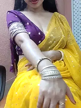 Hot-rima online show from March 10, 2026, 5:44 am