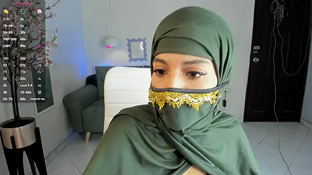 Snapshot of leila_whisper chatting on September 13, 2025, 6:19 pm leila whisper online show from September 13, 2025, 6:19 pm