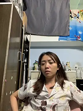 Minee1202 online show from May 12, 2026, 1:02 am