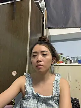 Minee1202 online show from May 20, 2026, 2:19 am