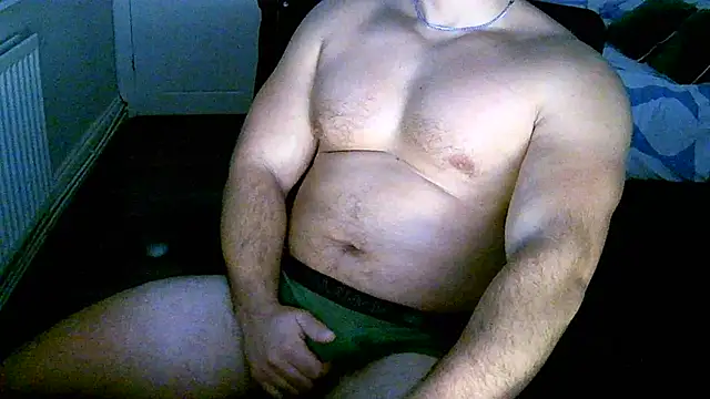 Snapshot of Serpent2463 chatting on October 1, 2025, 10:35 pm Serpent2463 online show from October 1, 2025, 10:35 pm