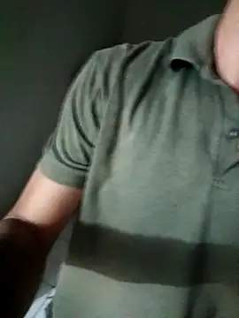 vouserseudono online show from October 8, 2025, 2:02 am