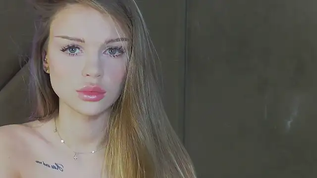 Snapshot of MarilynNova chatting on December 2, 2025, 4:14 am MarilynNova online show from December 2, 2025, 4:14 am